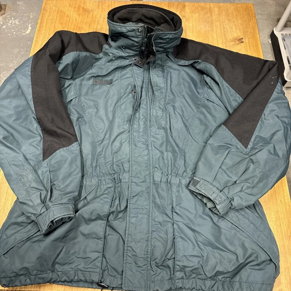 Columbia Sportswear Company this vintage